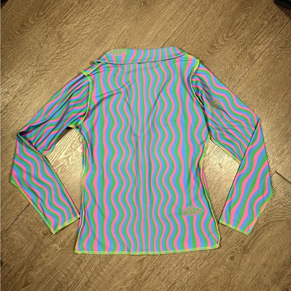 Omighty Colorful Wavy Pattern Button-Up Shirt - image 3